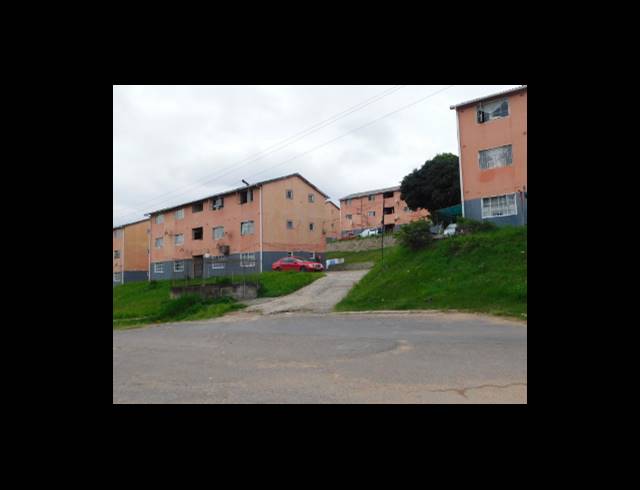 2 BEDROOM APARTMENT FOR SALE IN CROSSMOOR